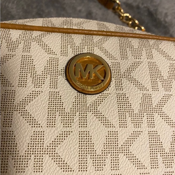 NWT Michael kors crossbody purse - Picture 2 of 12